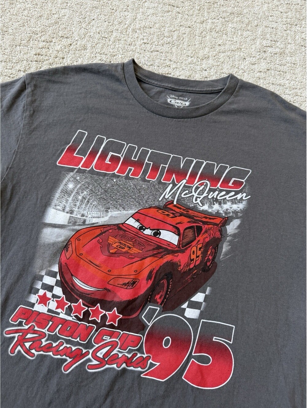 Disney Pixar Cars Lightning McQueen Men’s Large Graphic T Shirt Racing 95
